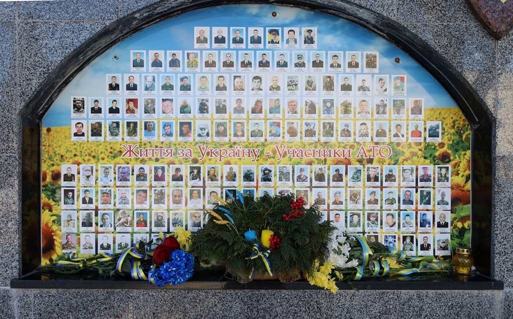 Звягель вшанував пам'ять Героїв Небесної Сотні