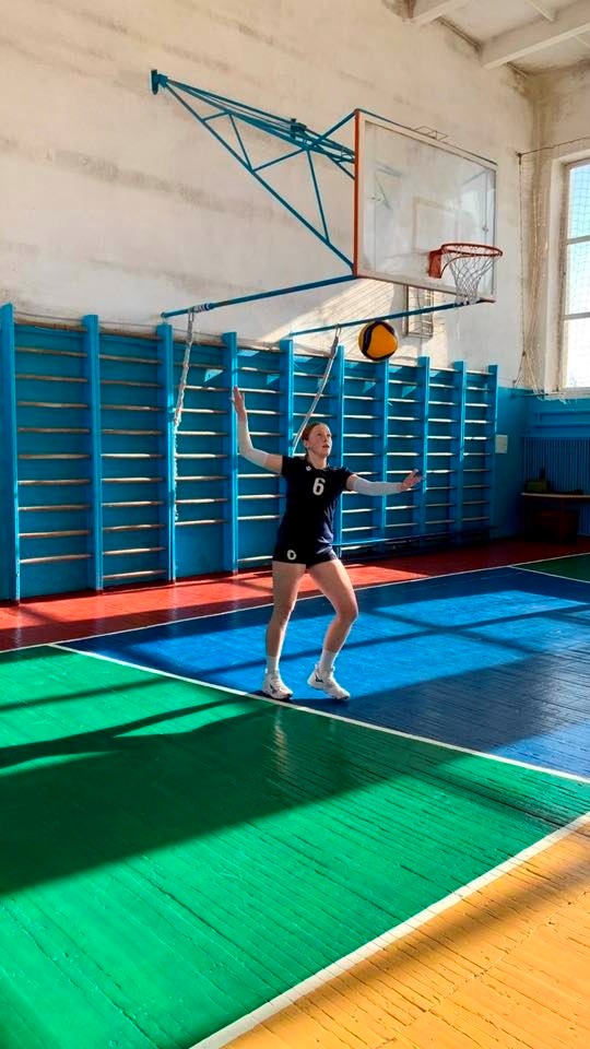 Фінал, боротьба і срібло: як звягельські волейболістки виступили на обласному чемпіонаті