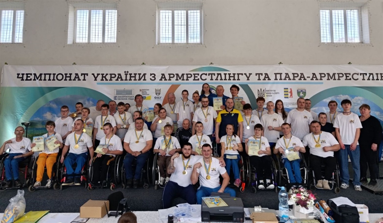 Житомирщина – перша: вихованці ДЮСШ привезли медалі з чемпіонату України з пара-армрестлінгу