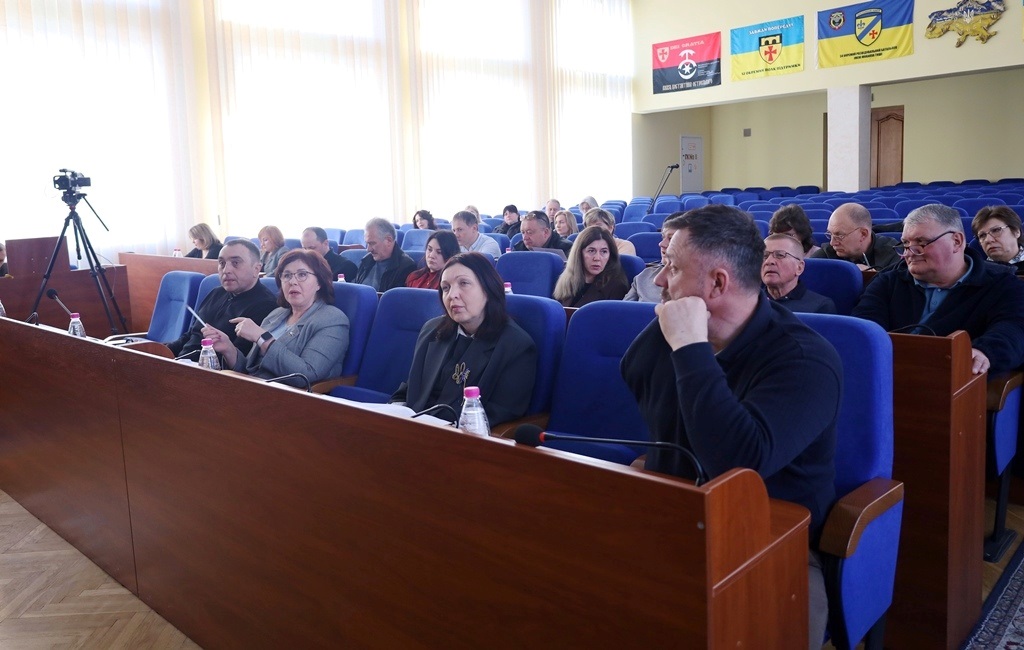 Які рішення ухвалили на засіданні виконкому Звягеля 11 березня: подробиці