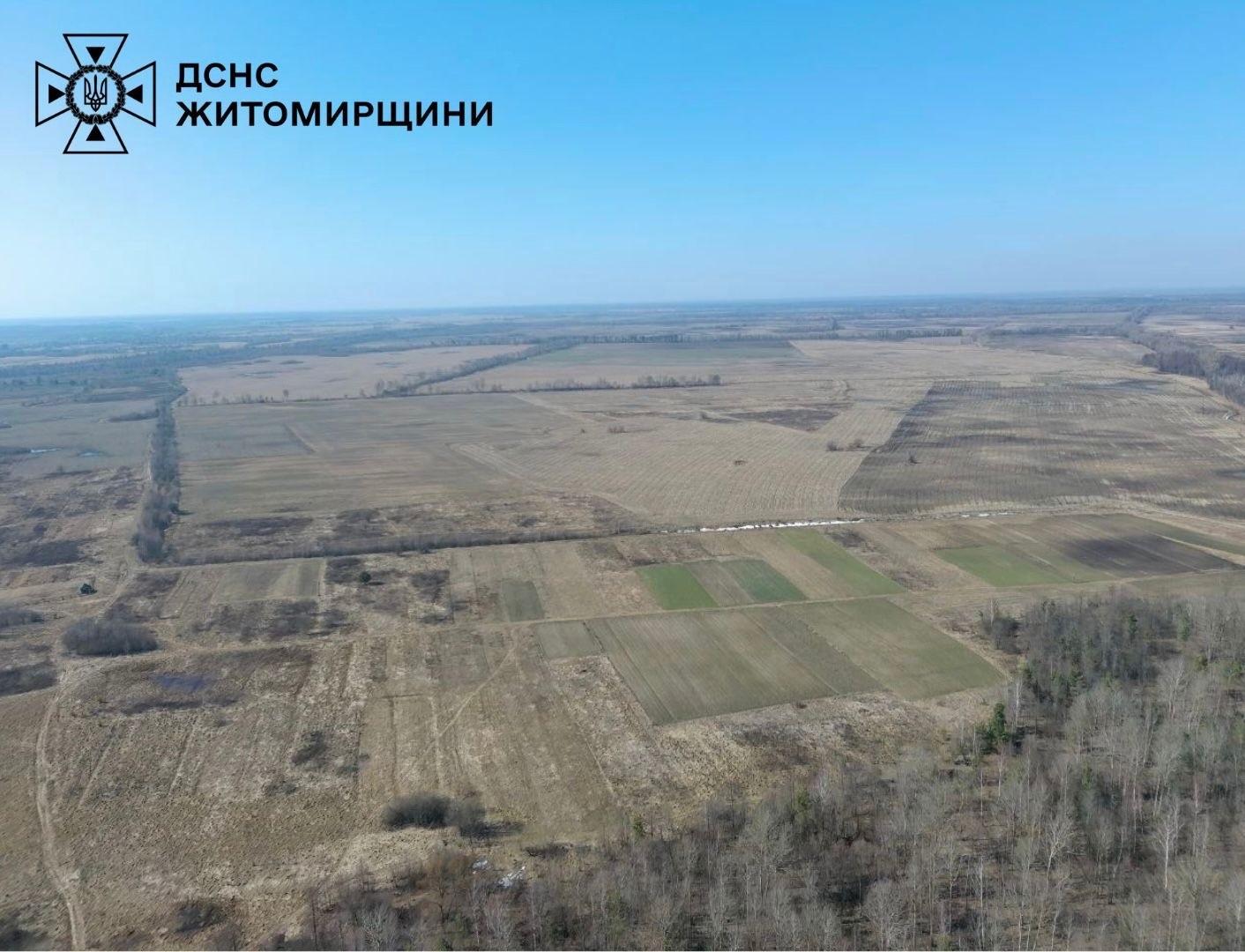 Підпал трави – БПЛА, рейди і штрафи: рятувальники Звягельщини патрулюють відкриті території