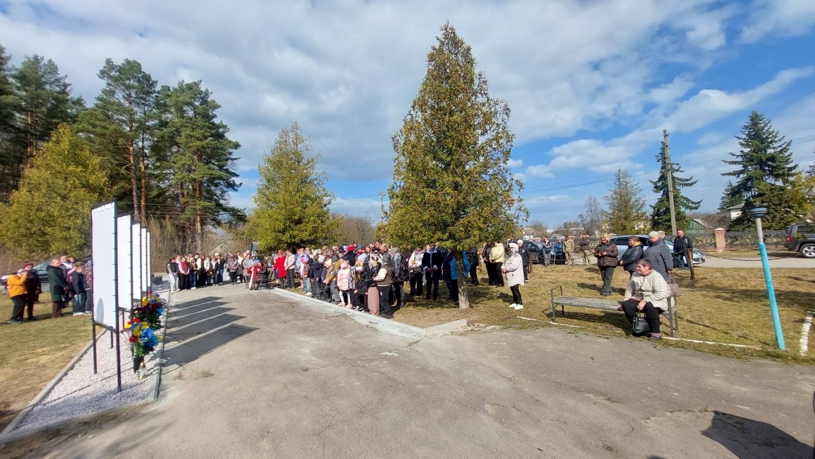 На Звягельщині відкрили Алею Героїв на честь загиблих воїнів-земляків