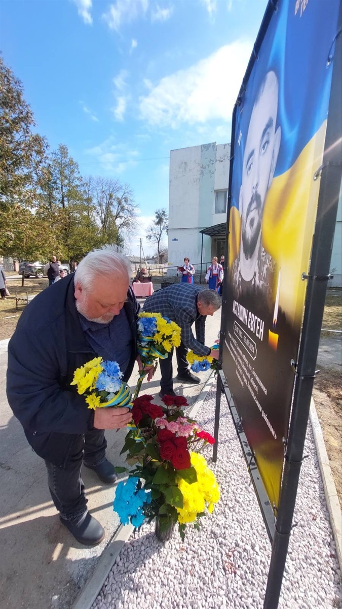 На Звягельщині відкрили Алею Героїв на честь загиблих воїнів-земляків