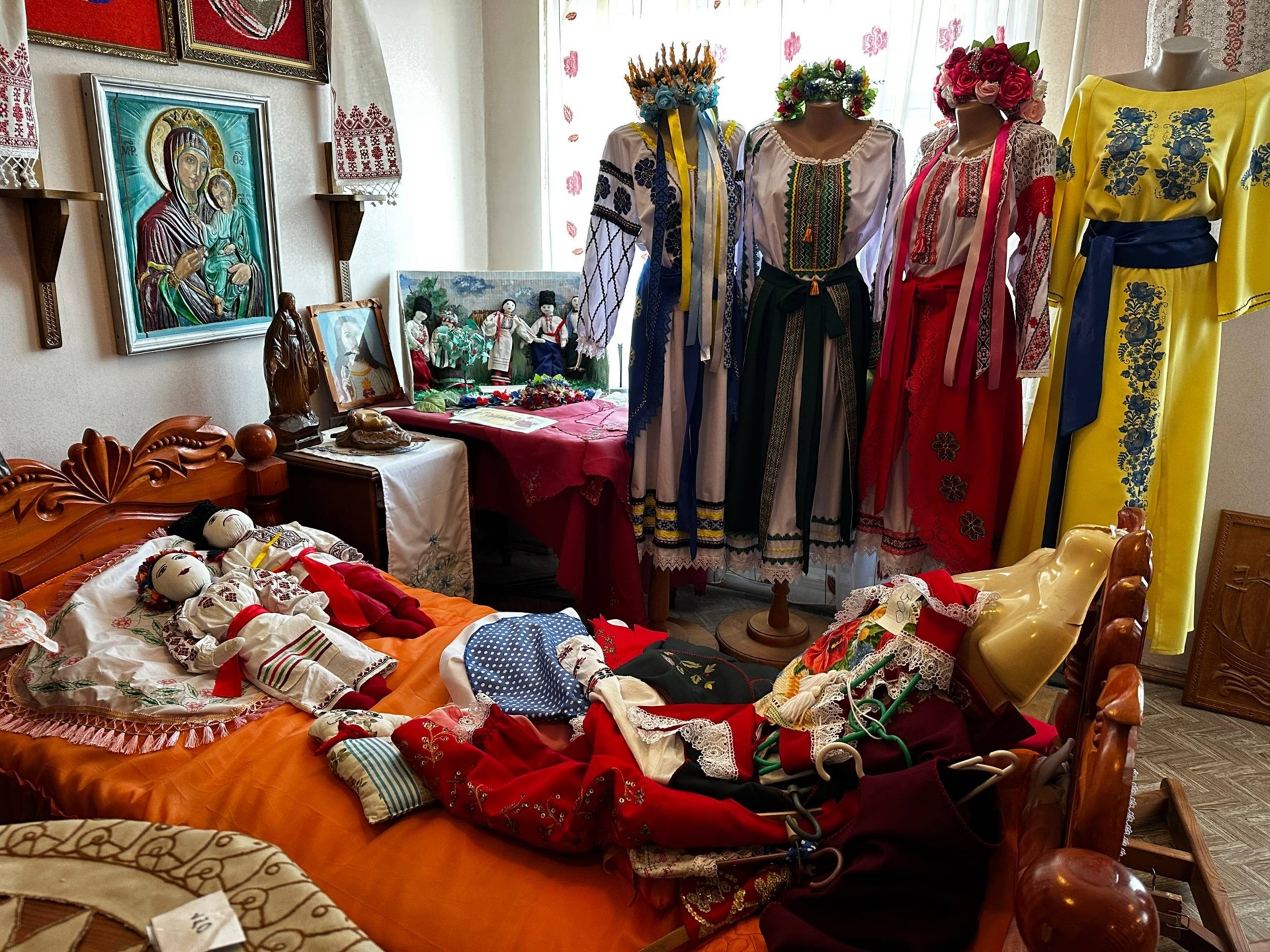 Шістдесят років, триста учнів і жодного дня дистанційки: як живе Звягельське ВПУ під час війни