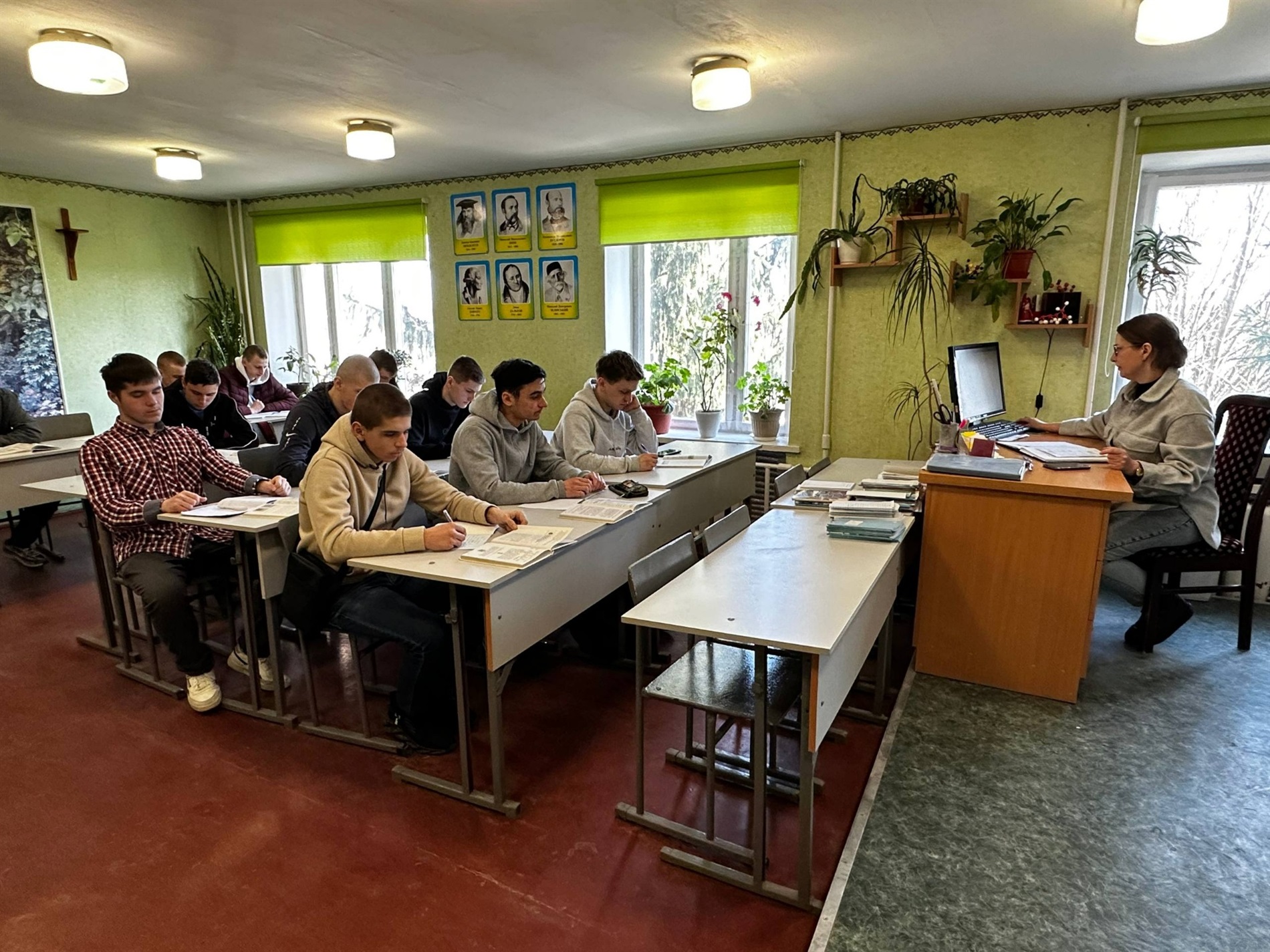 Шістдесят років, триста учнів і жодного дня дистанційки: як живе Звягельське ВПУ під час війни