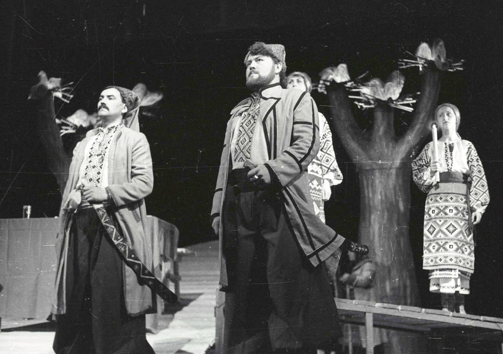 Від 1919 року до сьогодні: історія театру Звягеля в людях, виставах і долях