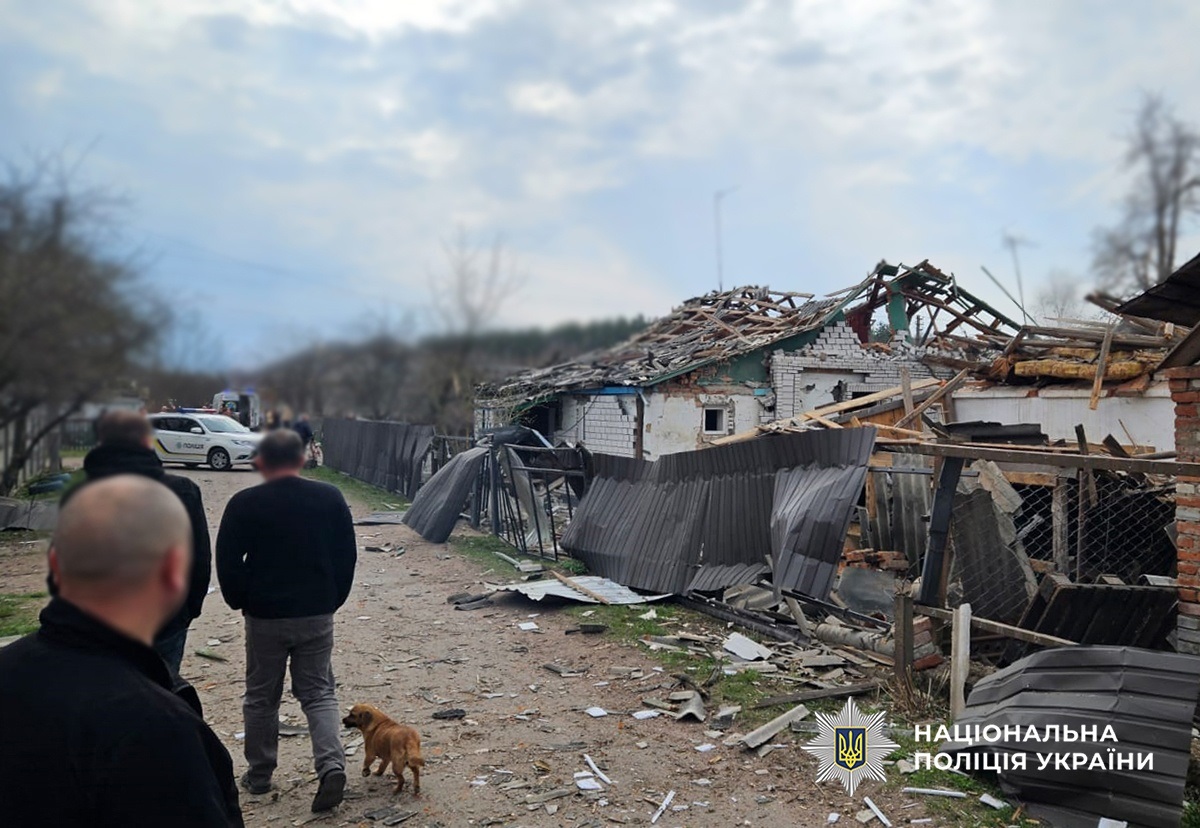 Повітряний удар по Житомирщині: 1 загибла, близько 10 поранених та понад 100 пошкоджених будинків