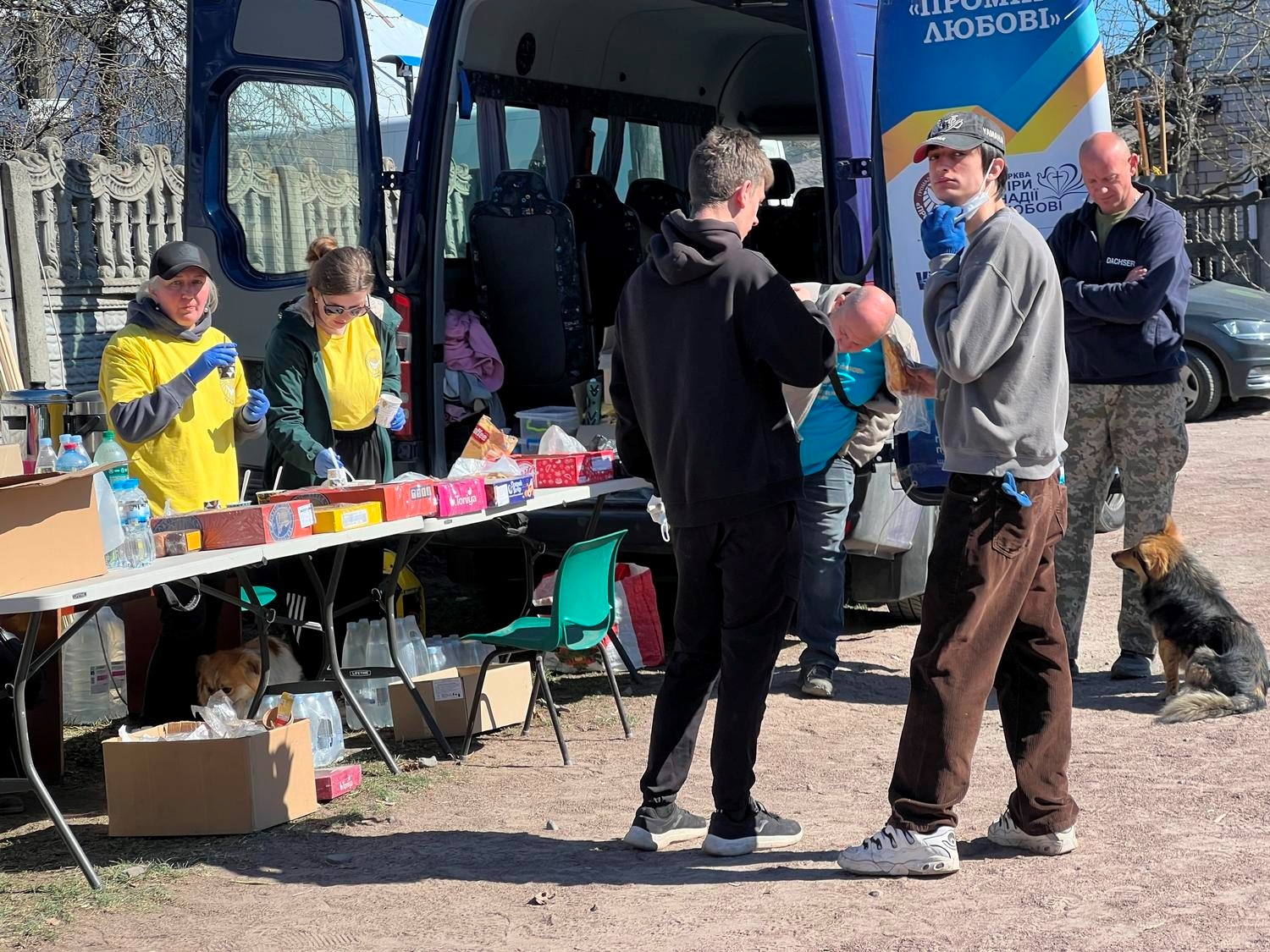 14-річна дівчина врятувала 2-річну дитину: деталі наслідків російського обстрілу Коростеня 3 квітня