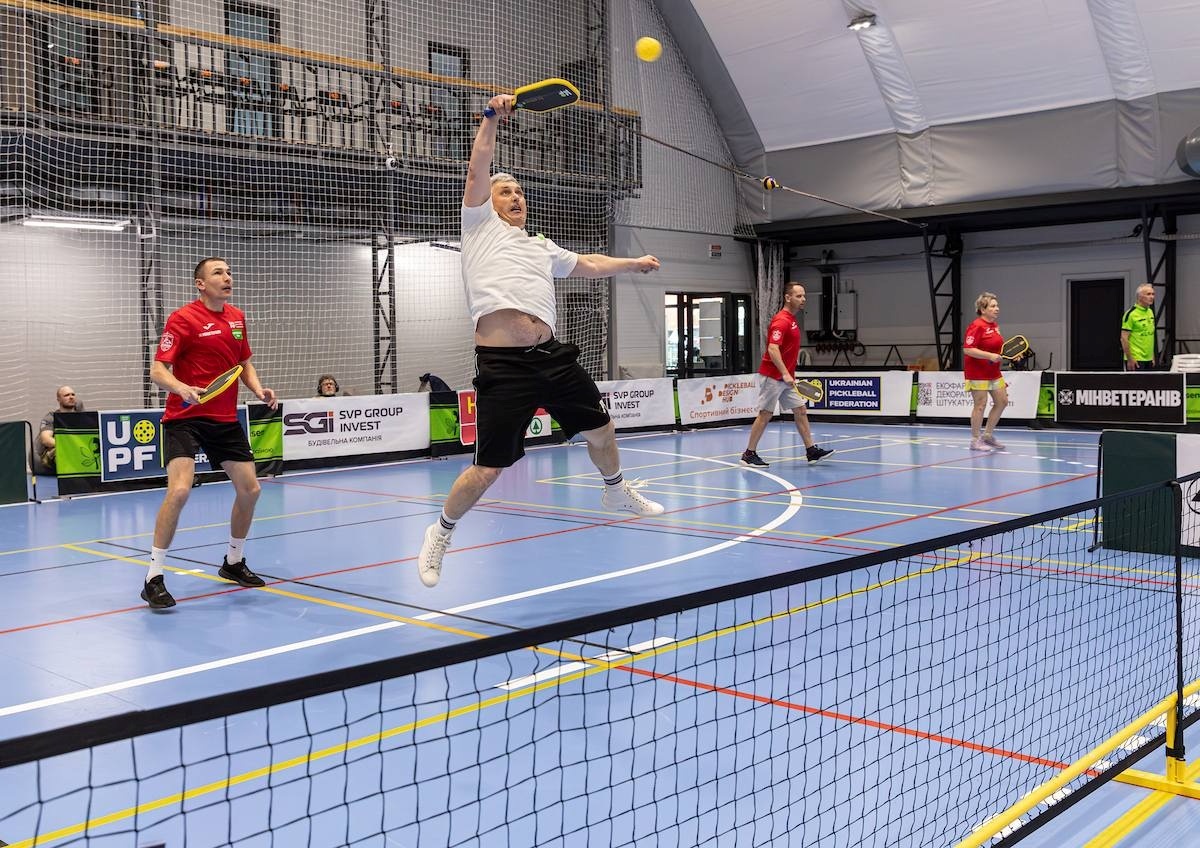 Звягельські ветерани взяли участь у першому чемпіонаті України з піклболу