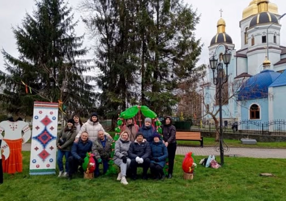 Писанки, фотозони і тематичні інсталяції: Звягель прикрасили до Великодня