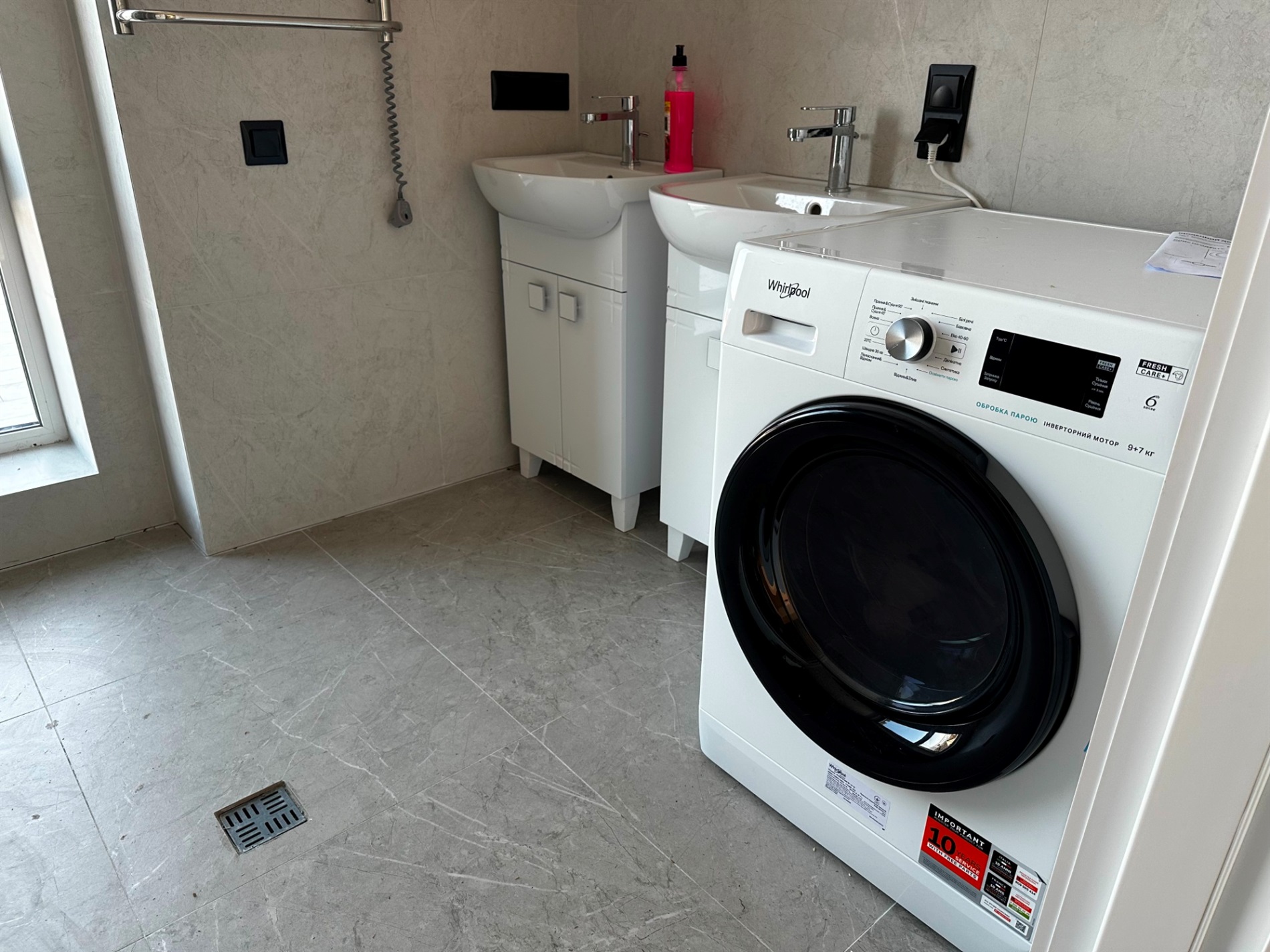 “Не замість тебе, а разом”: як у прихистку на Звягельщині дівчат-сиріт навчають самостійності