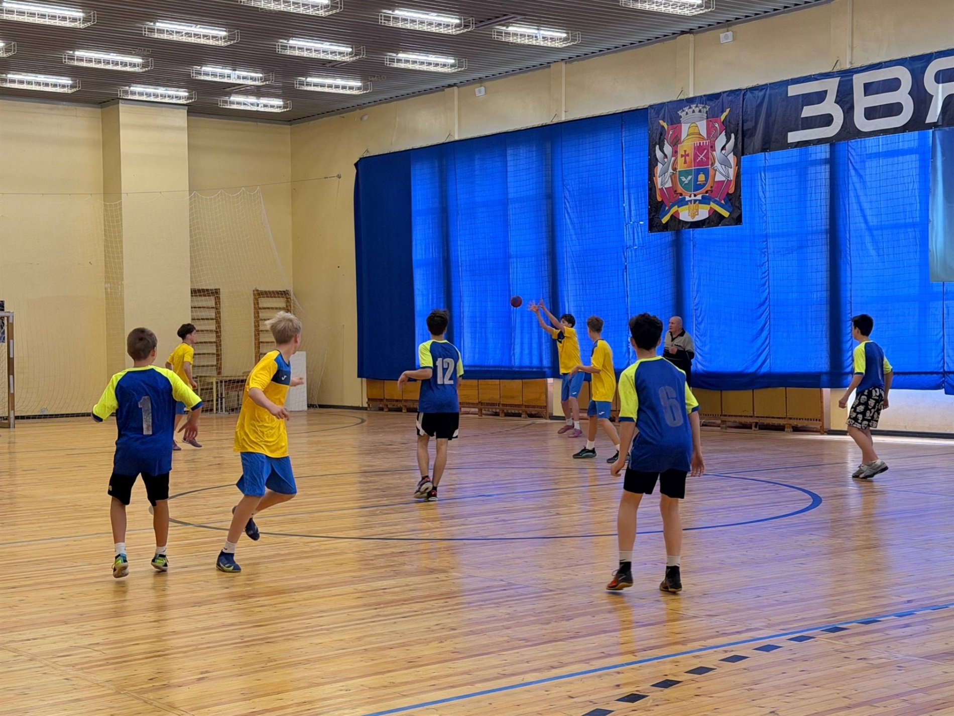 Турнір імені Андрія Верхогляда: у Звягелі зіграли в гандбол в пам'ять про полеглого Героя України