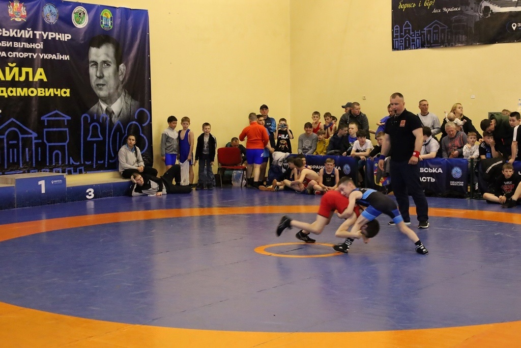 Пам'ять і боротьба на турнірі на честь Сергія Сітайла: Звягель приймав борців з усієї України