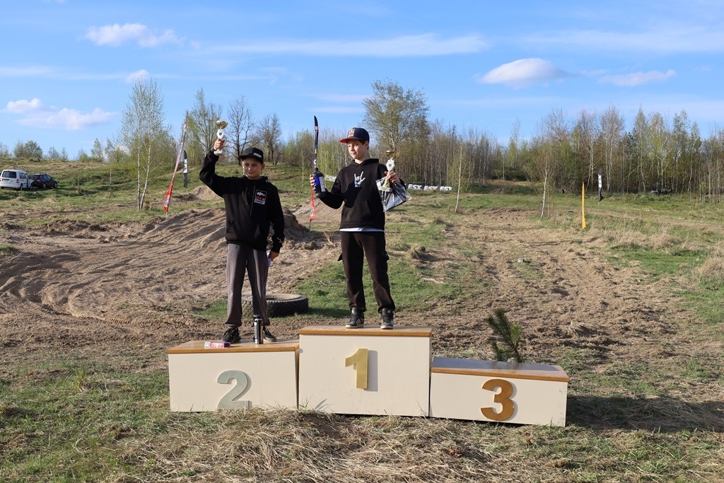 110 гонщиків взяли участь у ІІ етапі Чемпіонату та Кубку України з кантрі-кросу у Звягелі