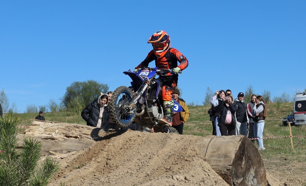 110 гонщиків взяли участь у ІІ етапі Чемпіонату та Кубку України з кантрі-кросу у Звягелі