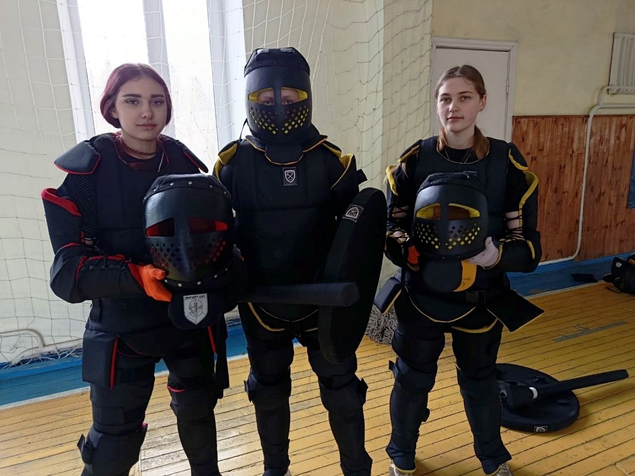 Мечі, щити і 30 секунд на бій: у Звягелі вперше провели дитячий турнір із середньовічного бою