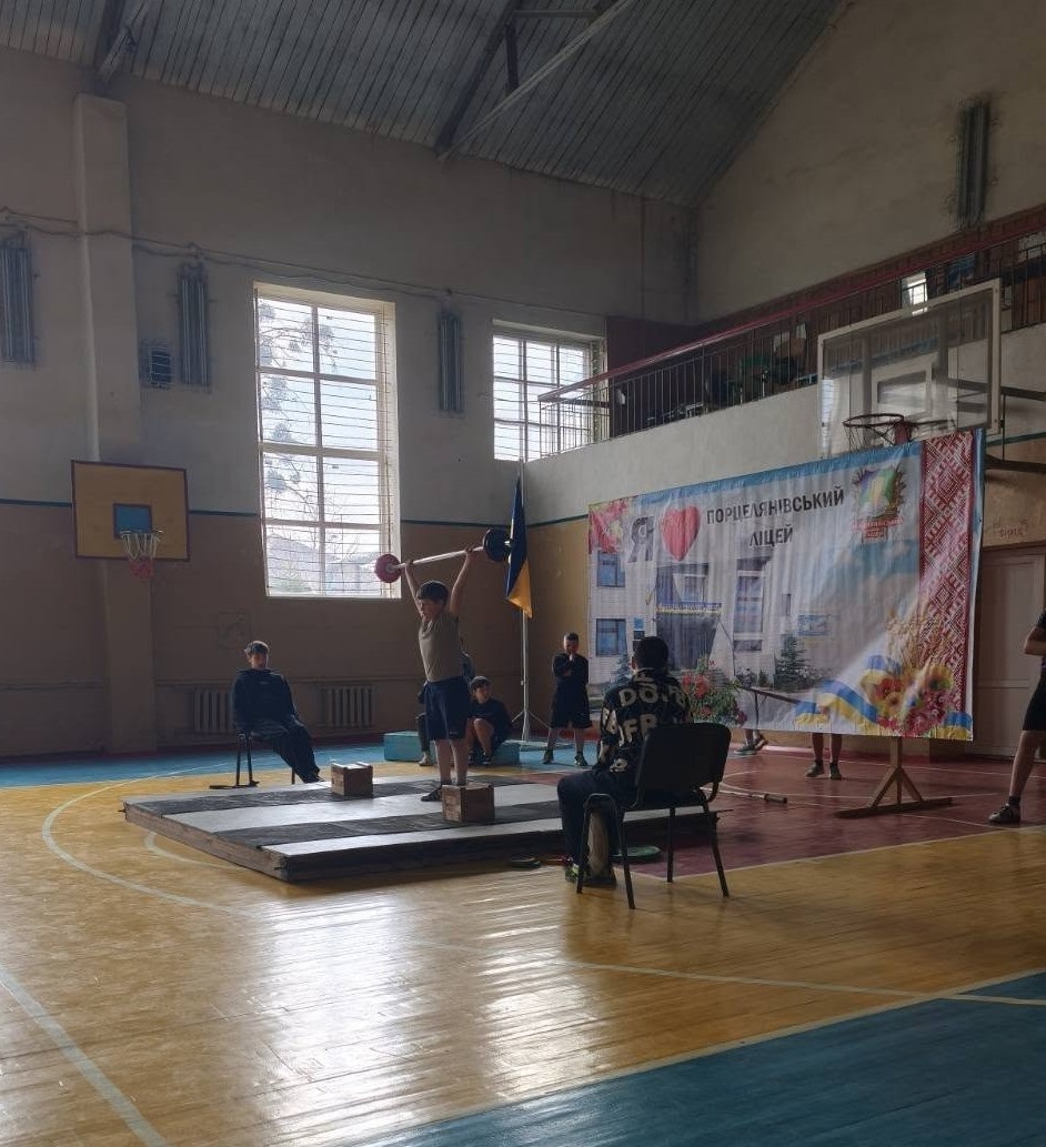 Чемпіонат області з важкої атлетики U13: звягельські спортсмени серед найсильніших