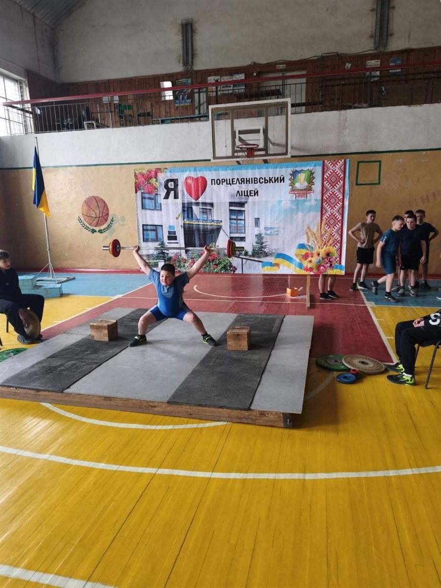Чемпіонат області з важкої атлетики U13: звягельські спортсмени серед найсильніших