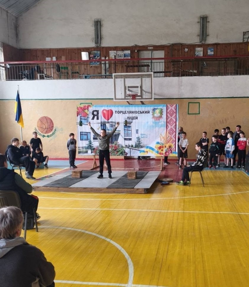 Чемпіонат області з важкої атлетики U13: звягельські спортсмени серед найсильніших