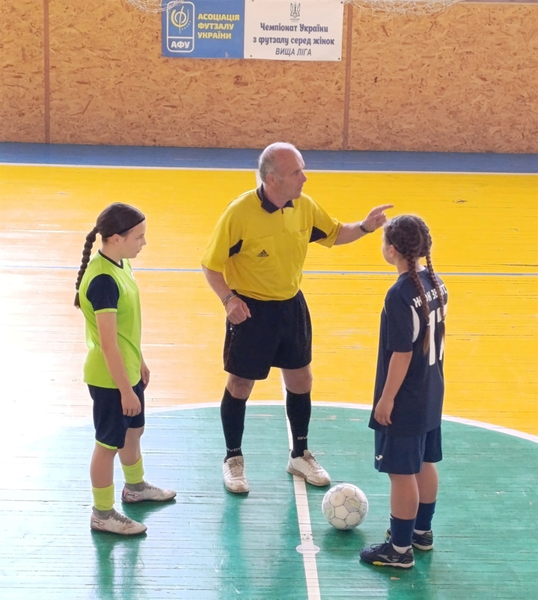 Срібло на фіналі: дівчата ДЮСШ імені Єрмакова – другі в Україні з футзалу