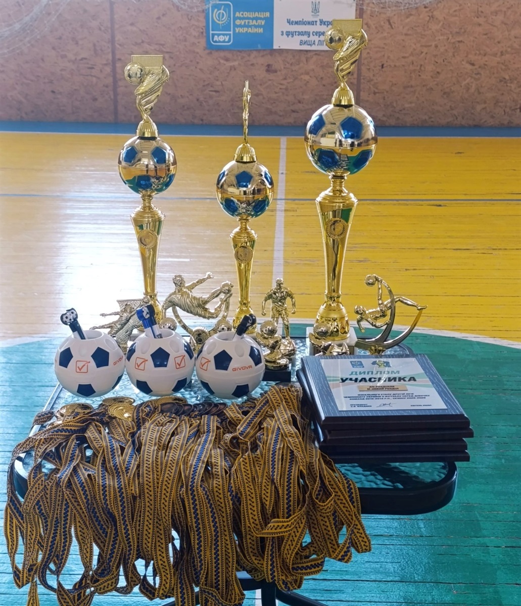 Срібло на фіналі: дівчата ДЮСШ імені Єрмакова – другі в Україні з футзалу