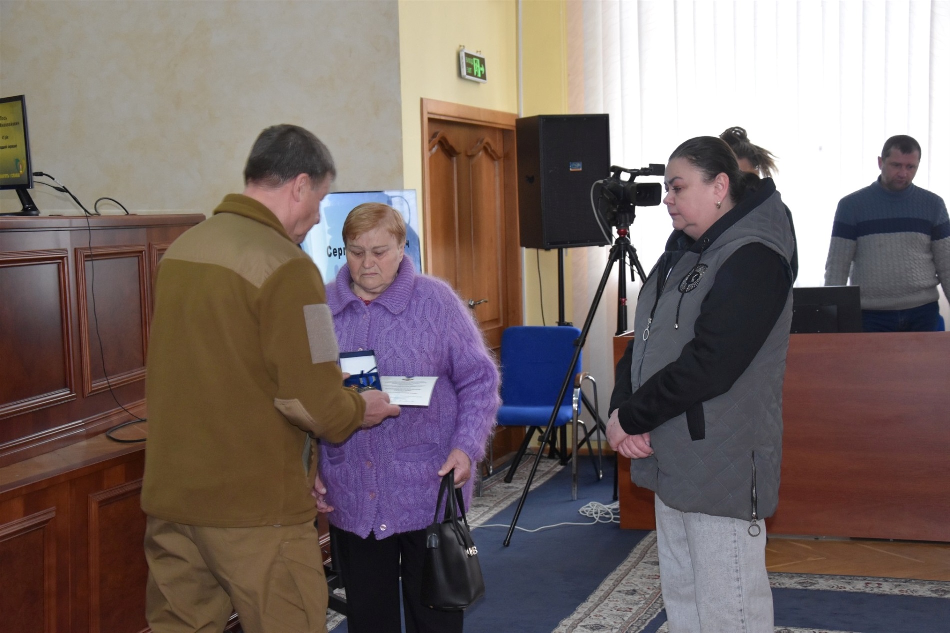 Школи, ОСББ, підтримка армії та пам'ять про героїв: які рішення ухвалили на сесії міської ради