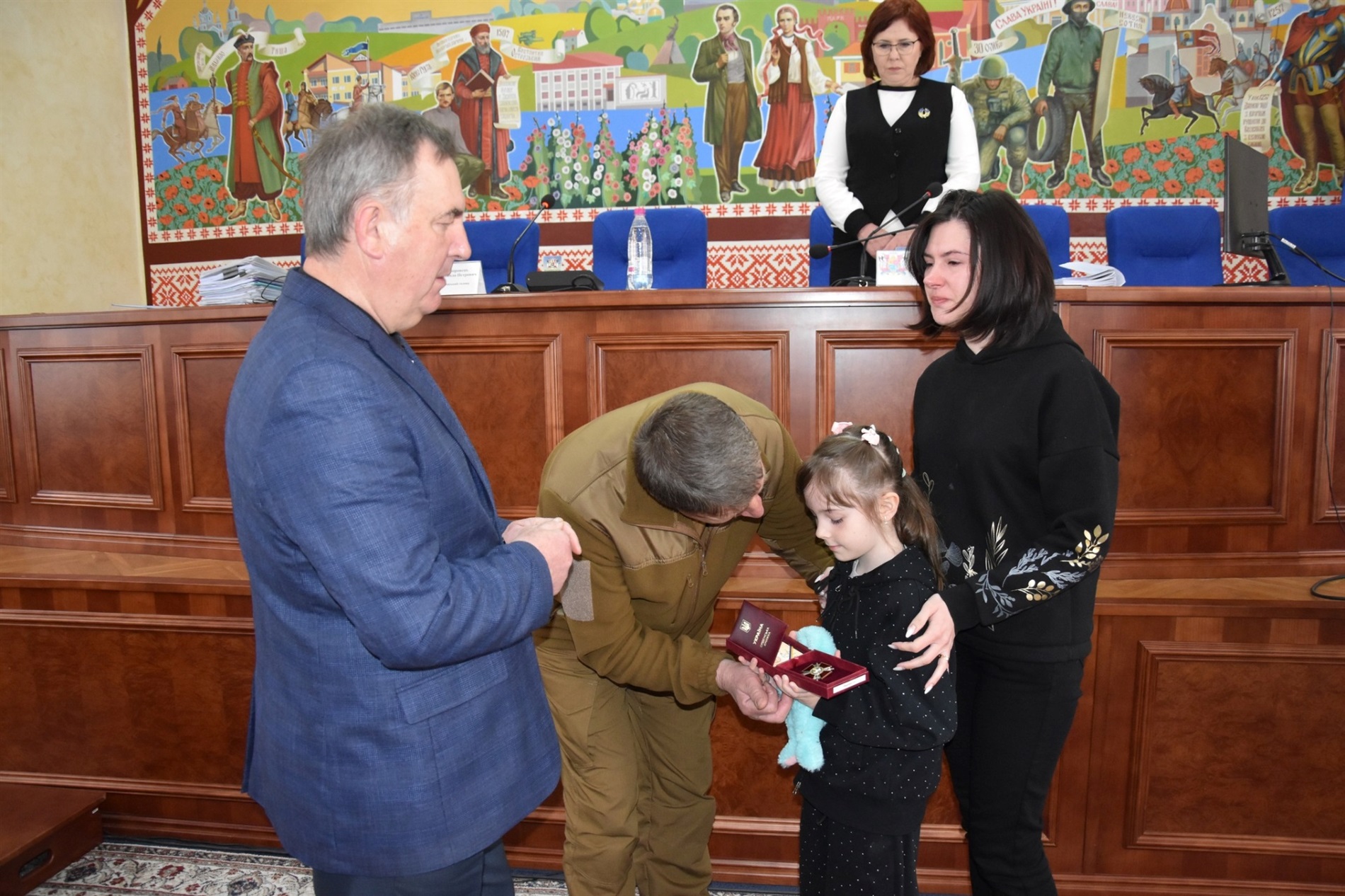 Школи, ОСББ, підтримка армії та пам'ять про героїв: які рішення ухвалили на сесії міської ради