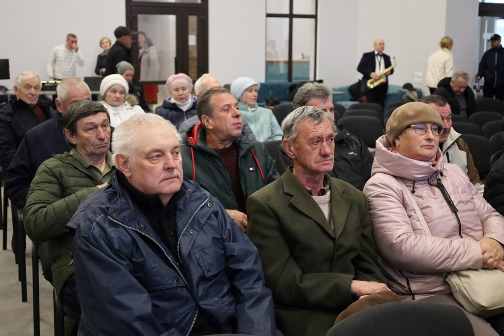 40 роковини Чорнобиля: у Звягелі вшанували ліквідаторів і нагородили учасників ліквідації катастрофи