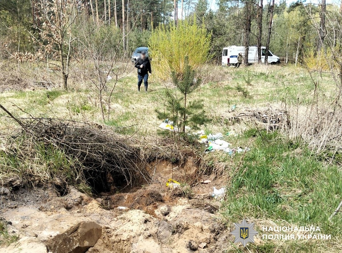 На Звягельщині 20-річний чоловік зарізав рибалку, закопав тіло в лісі та продав його авто