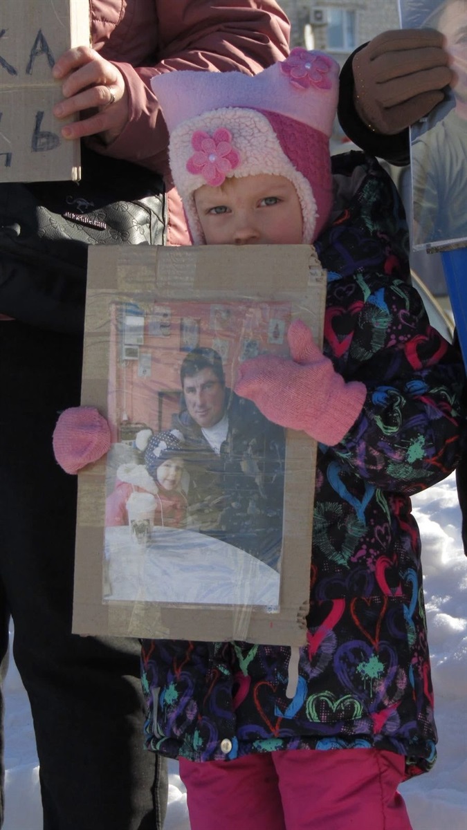 Одна фотографія, один шрам, одна надія: як дружина впізнала чоловіка за знімком з полону