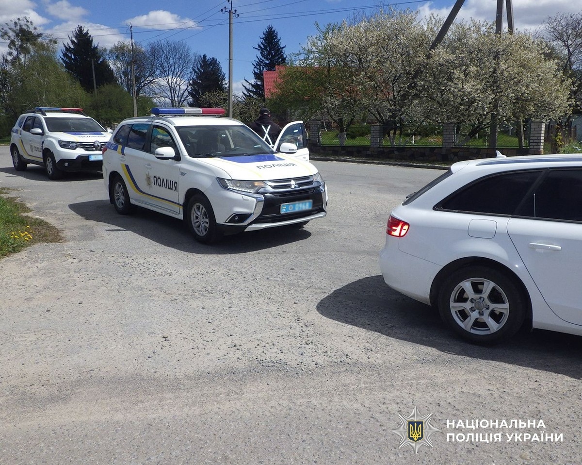 П'яний водій у Звягелі намагався відкупитися від поліцейських за 1200 доларів