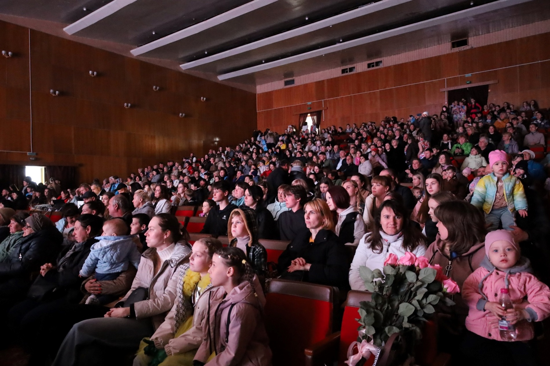 На сцені понад сотня танцівників: у Звягелі відбувся благодійний фестиваль танцю 