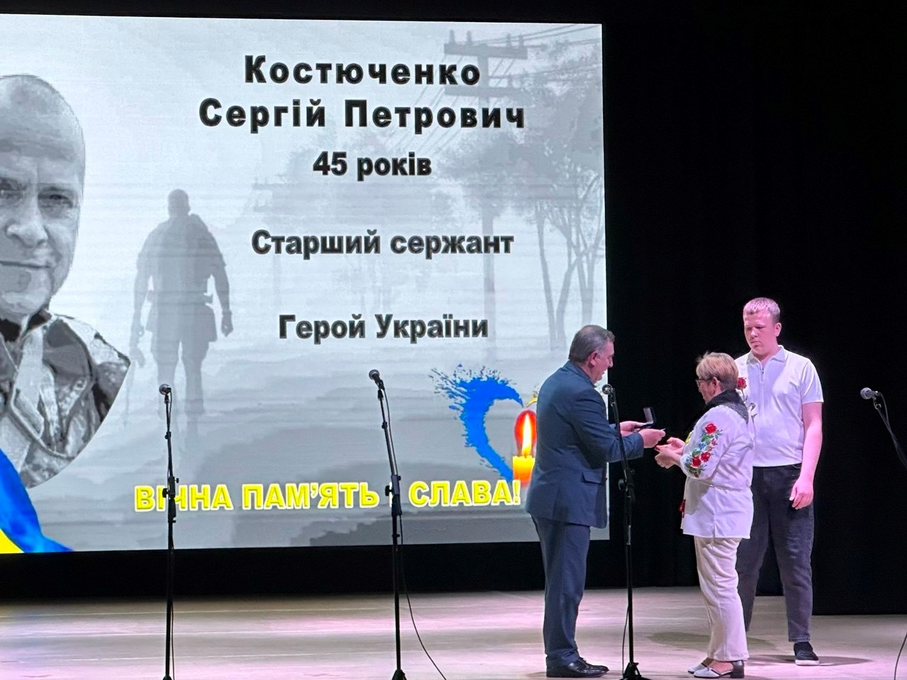 Подія, де не стримували сліз: у Звягелі вшанували матерів полеглих воїнів