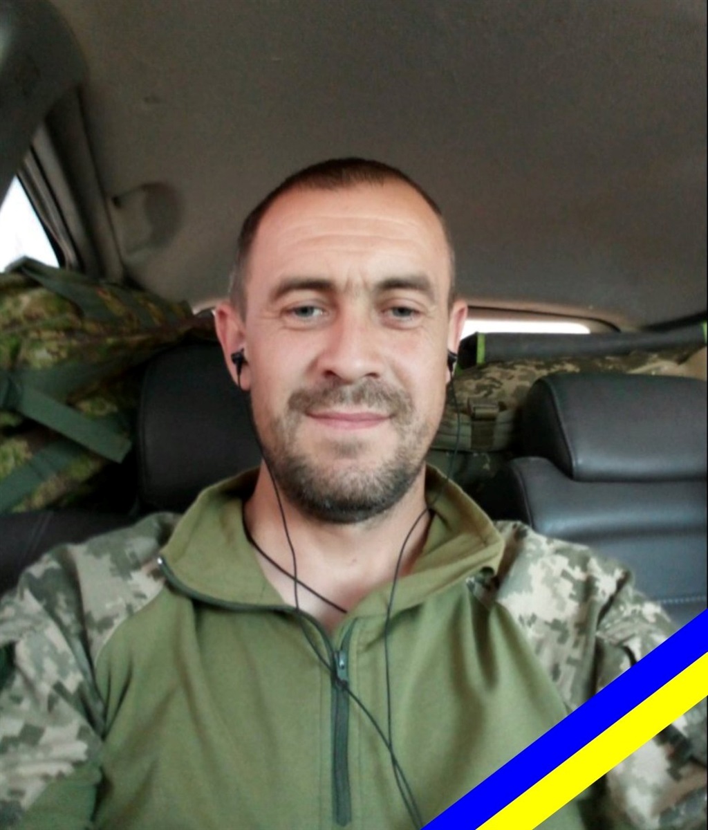 Молодший сержант Віктор Журавський, житель селища Яблунець, який загинув у бою на Донеччині.