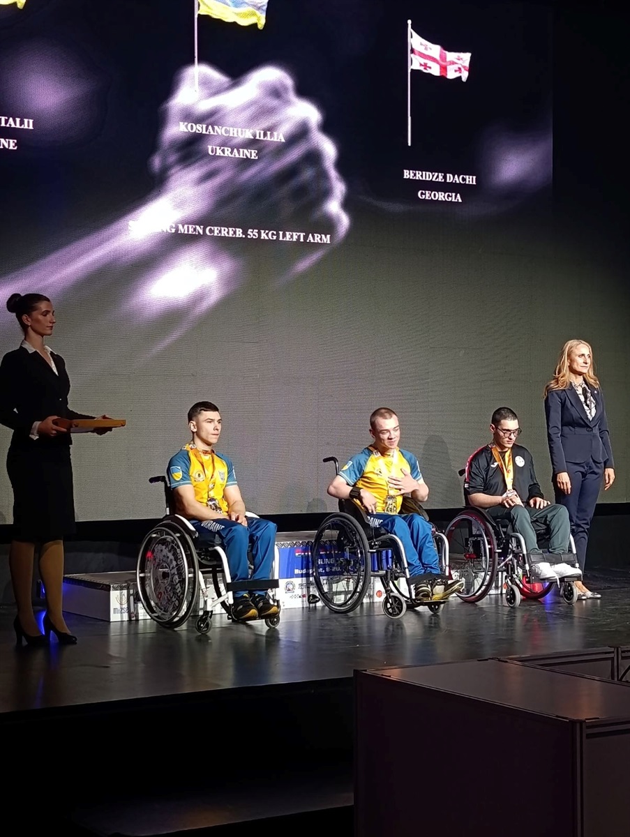 Ілля Косянчук і Світлана Дроздюк зі Звягеля – чемпіони Європи з пара-армрестлінгу