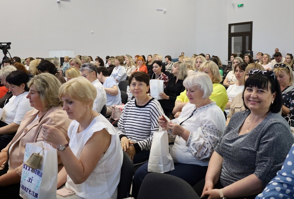 Освітяни з 34 громад вивчали досвід закладів дошкільної освіти Звягеля