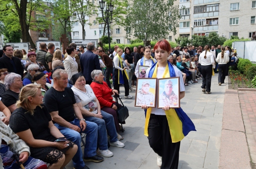 Алея Пам'яті знову поповнилася світлинами полеглих Захисників зі Звягельської громади: імена