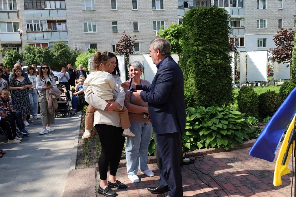 Алея Пам'яті знову поповнилася світлинами полеглих Захисників зі Звягельської громади: імена