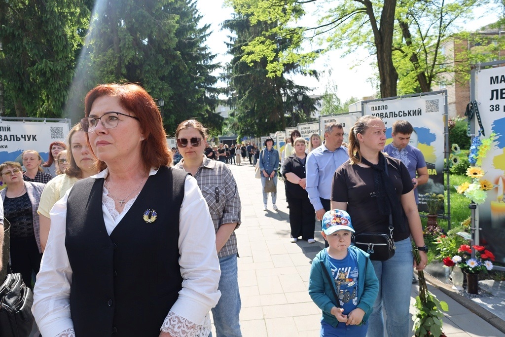 Алея Пам'яті знову поповнилася світлинами полеглих Захисників зі Звягельської громади: імена