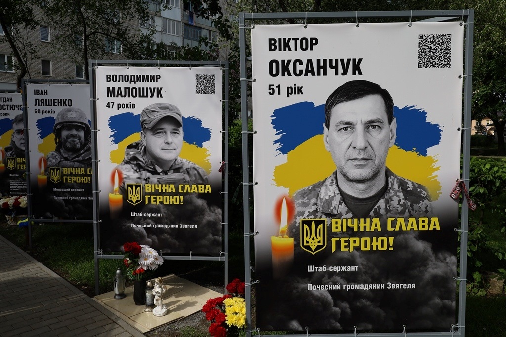 Алея Пам'яті знову поповнилася світлинами полеглих Захисників зі Звягельської громади: імена