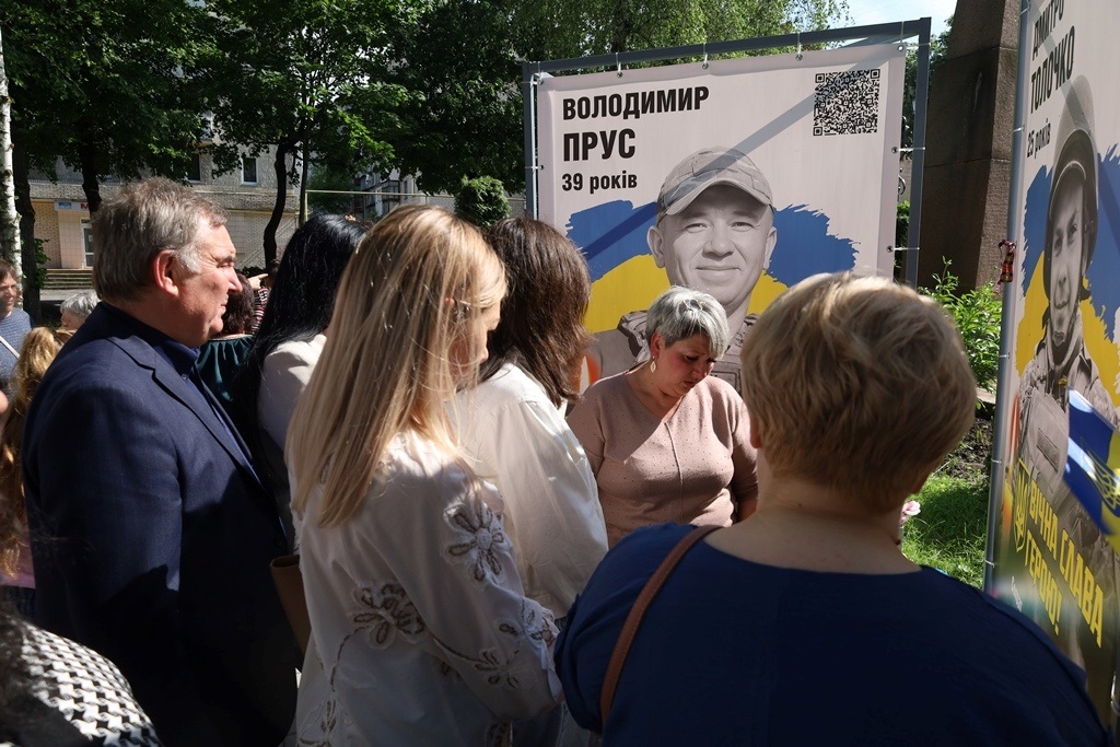 Алея Пам'яті знову поповнилася світлинами полеглих Захисників зі Звягельської громади: імена