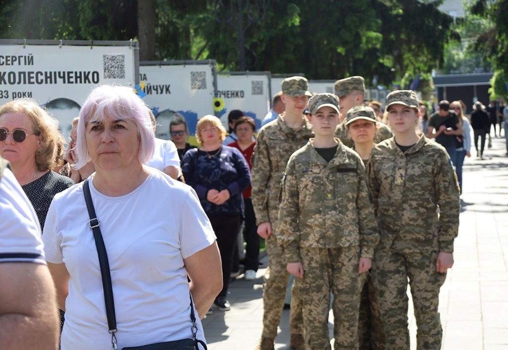 Алея Пам'яті знову поповнилася світлинами полеглих Захисників зі Звягельської громади: імена