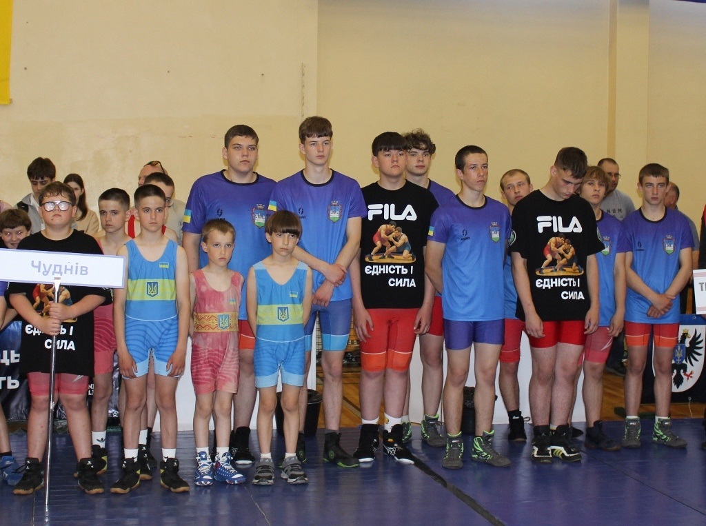 170 борців з'їхалися до Звягеля на турнір 