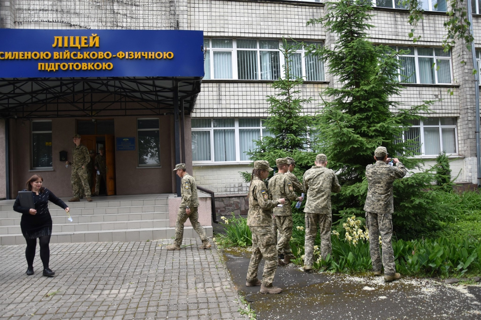 У ліцеї з посиленою військово-фізичною підготовкою вшанували дітей, які стали жертвами агресії