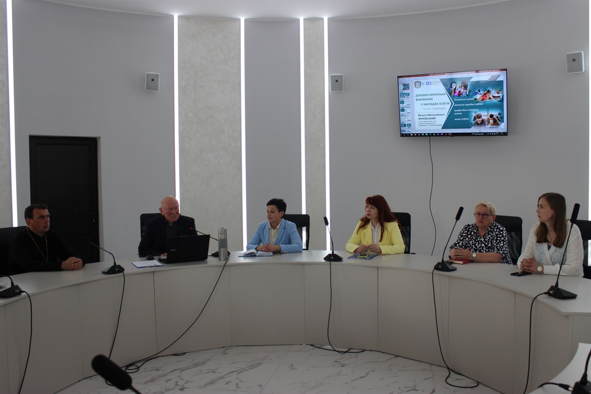 Для учнів 5–6 класів Звягельської громади планують проводити уроки 