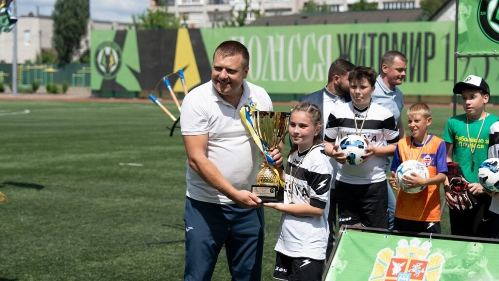 Команда футболістів зі звягельської Гімназії №2 виграла 