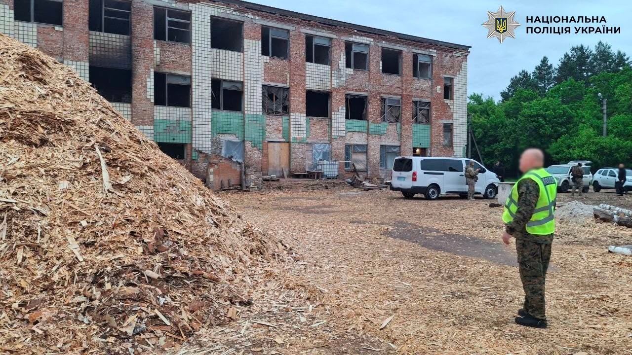 Трудове рабство на Житомирщині: поліція викрила злочинне угруповання