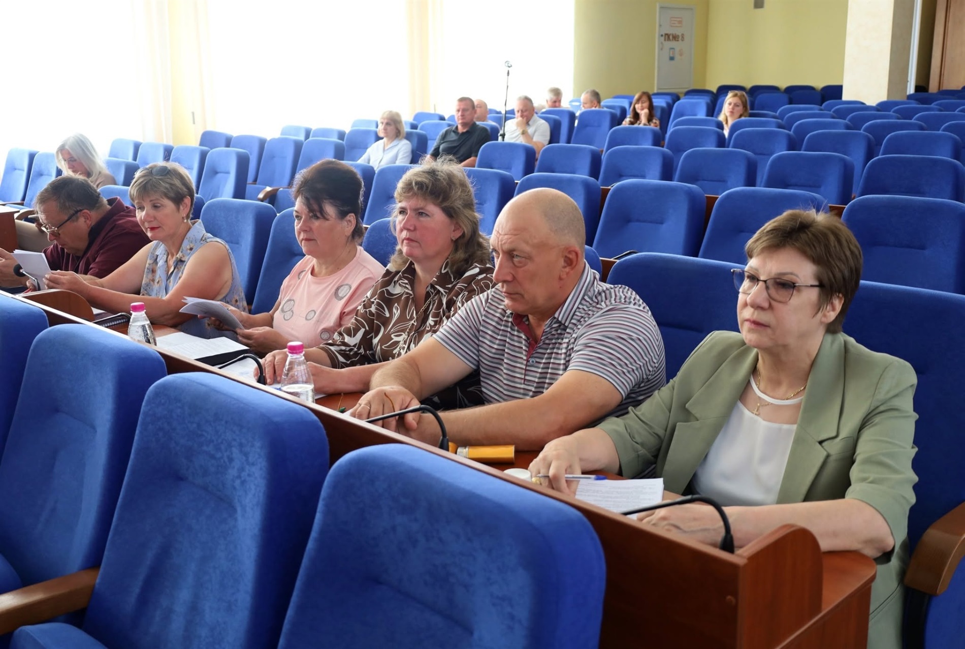 Виконком Звягеля: підготовка до зими, мережа класів у школах, обстеження зелених насаджень
