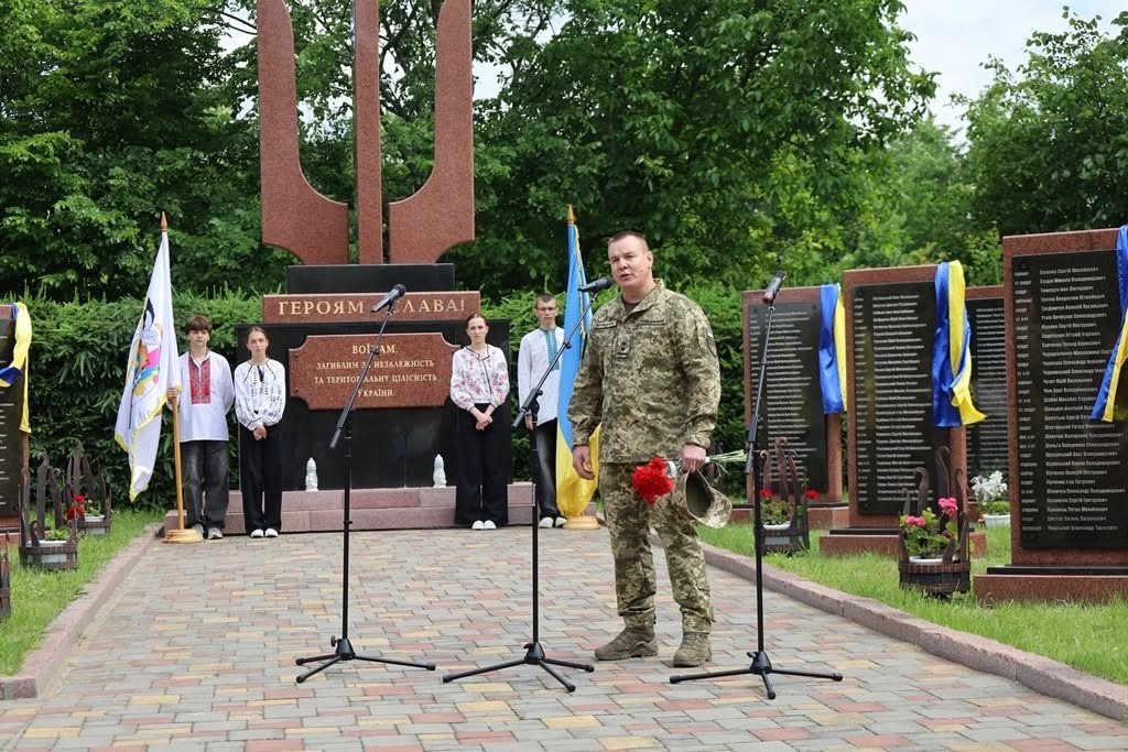 На території Меморіалу загиблим учасникам АТО/ООС додали стели з іменами 68 полеглих Захисників
