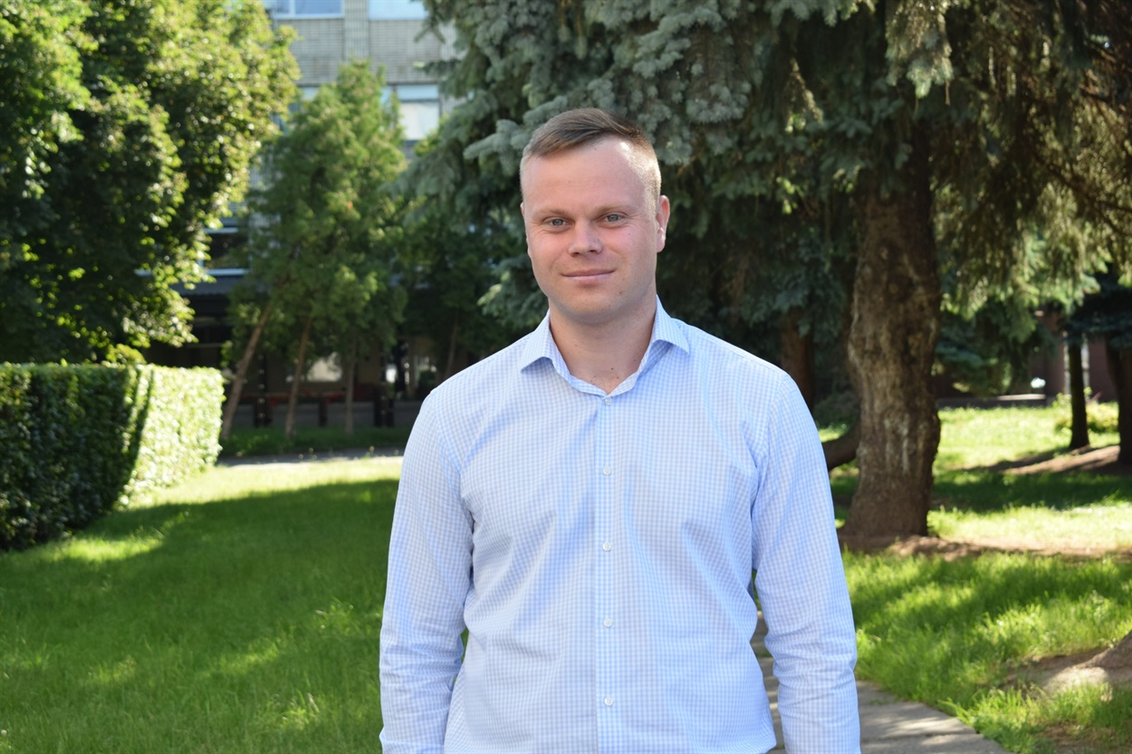  Олег Лисакович – новий керівник Гімназії № 7 у Звягелі